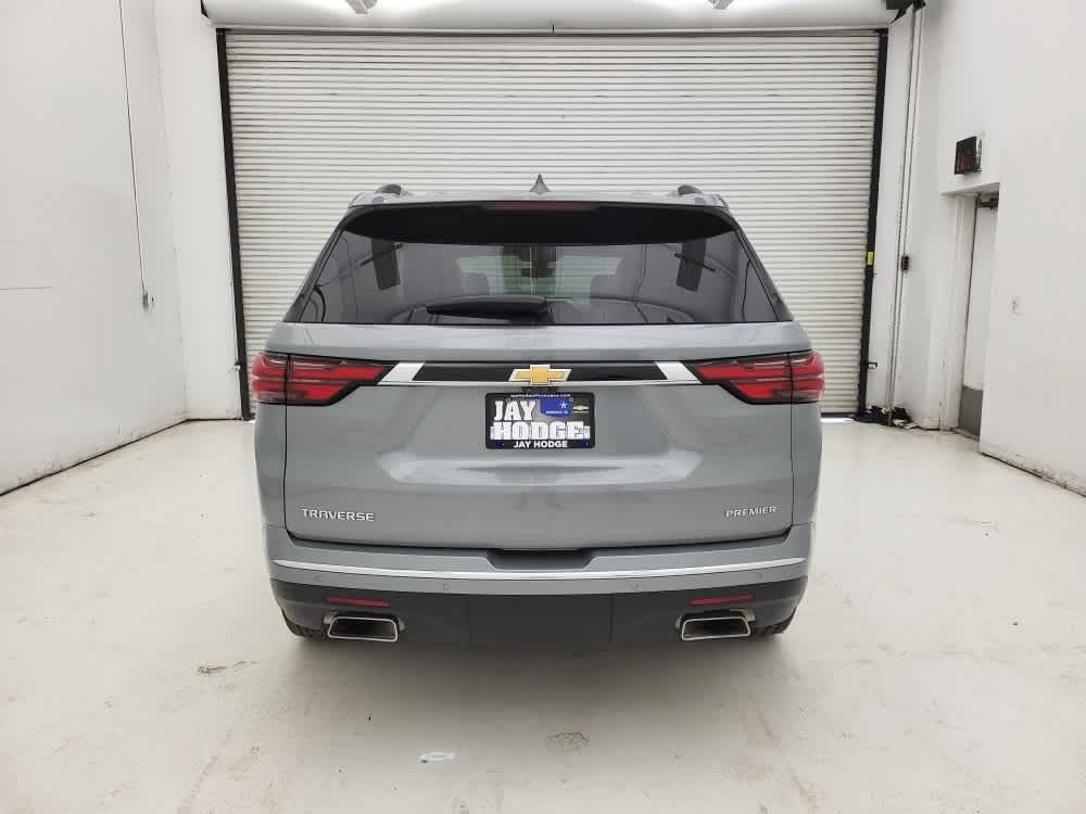 2023 Chevrolet Traverse Premier Leather photo 16