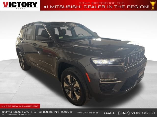2023 Jeep Cherokee 4xe Sport photo 3