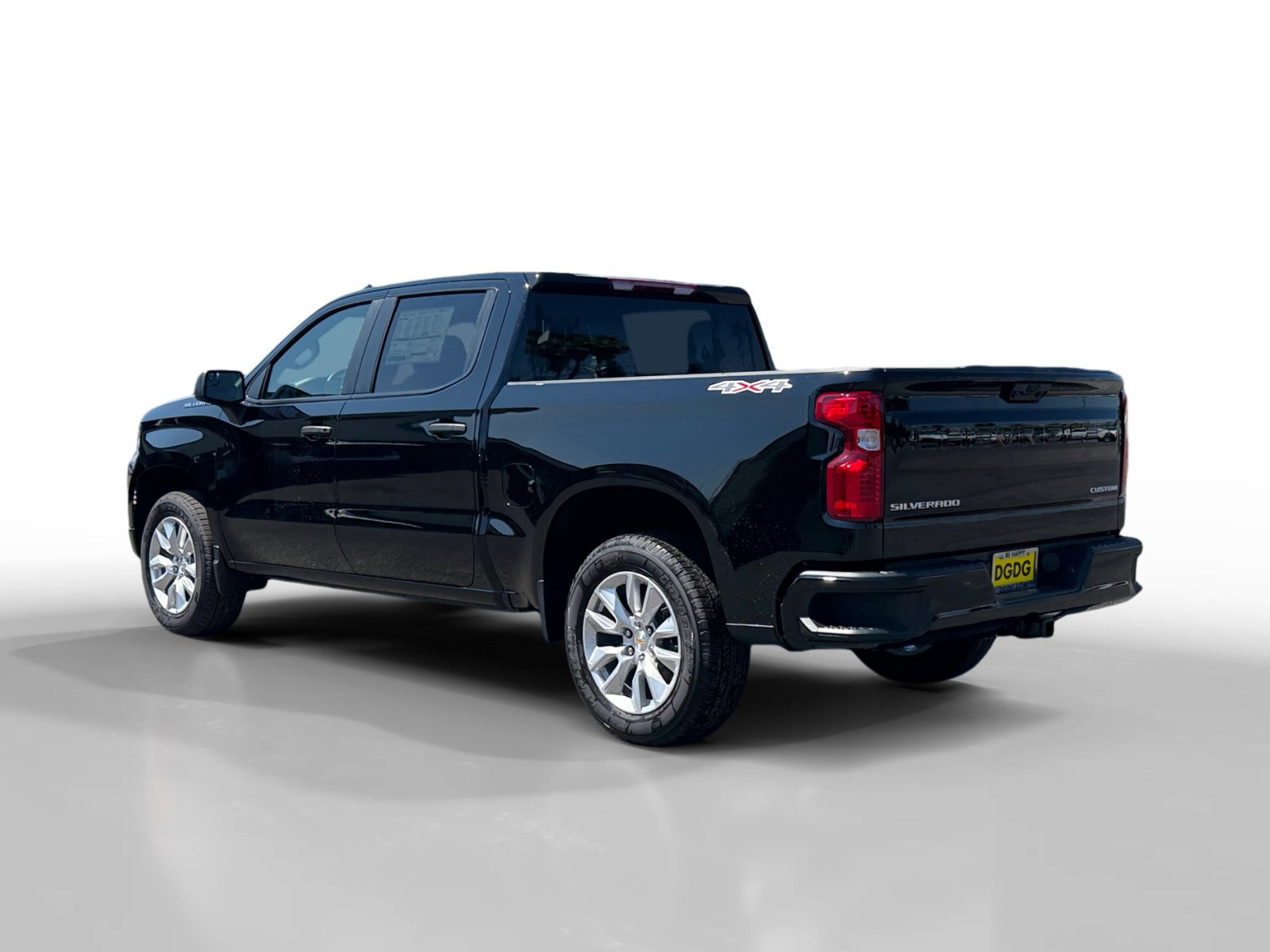 2026 Chevrolet Silverado Custom photo 3