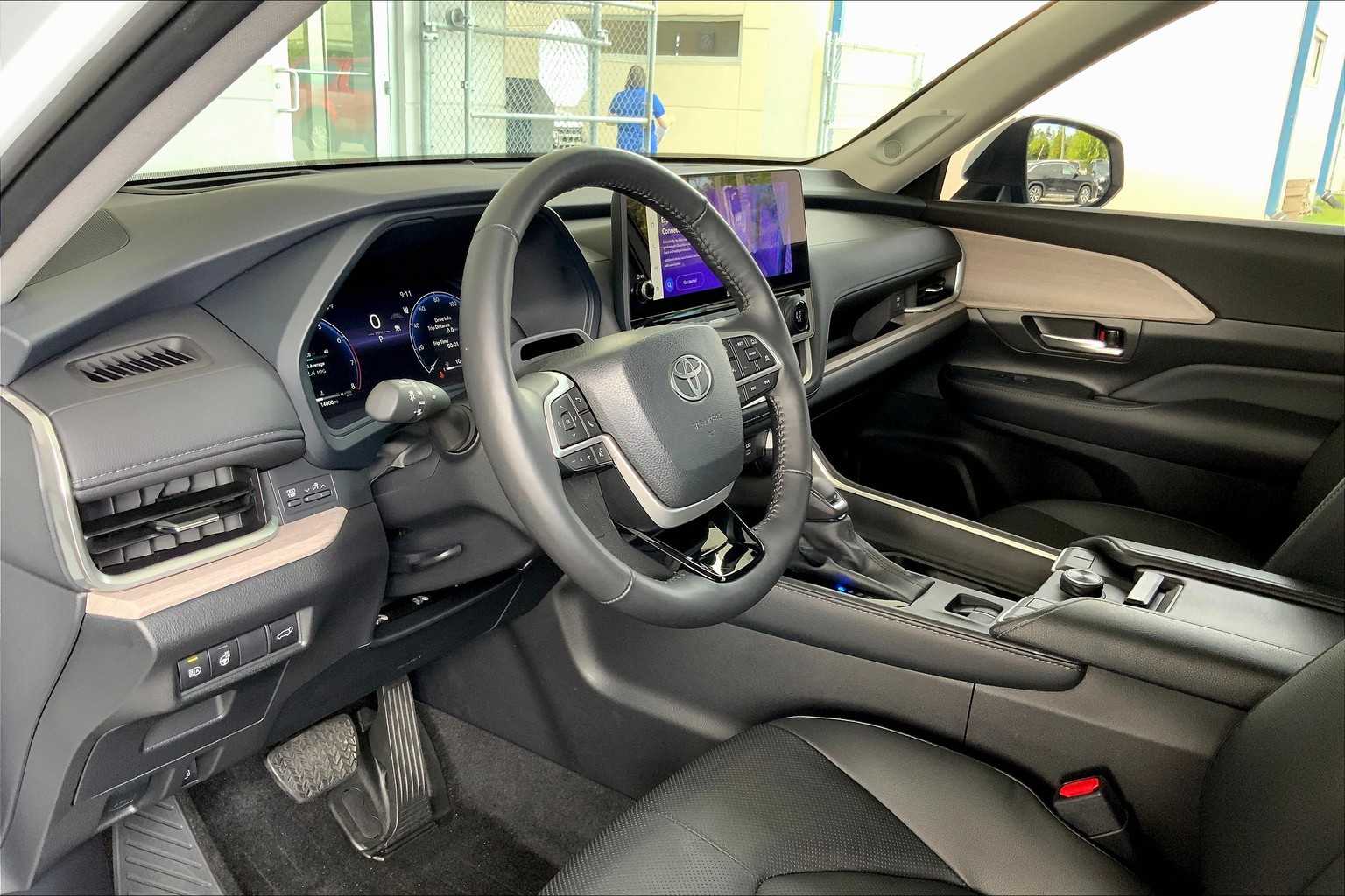 2024 Toyota Grand Highlander Platinum photo 15