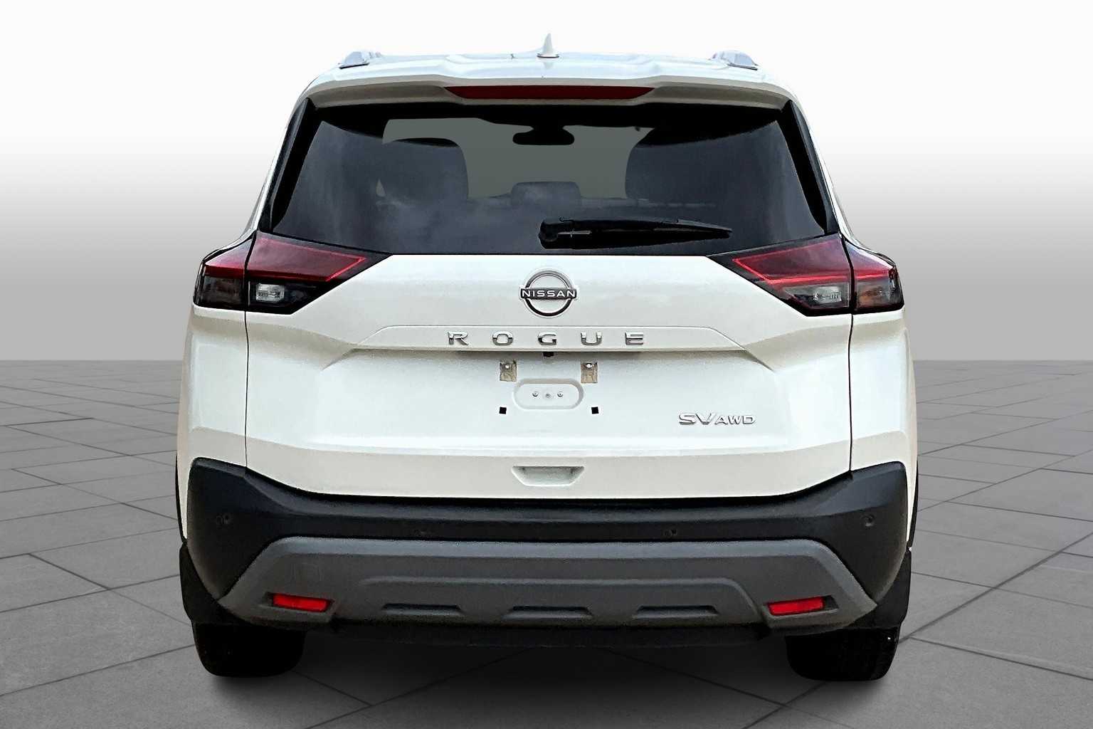 2023 Nissan Rogue SV photo 4
