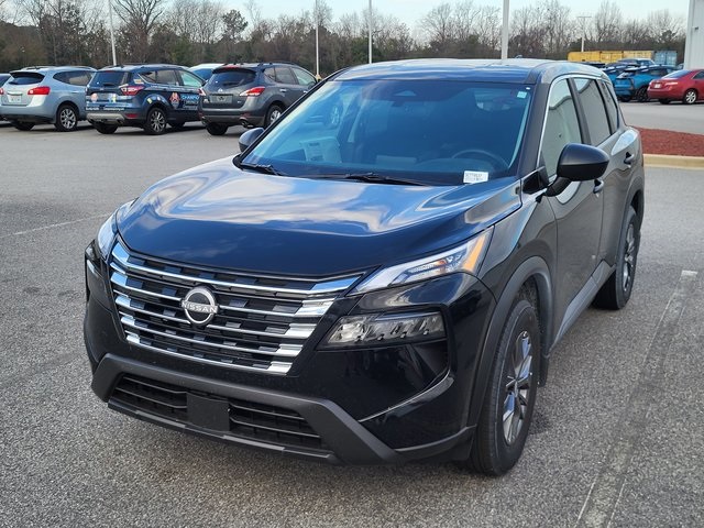 2025 Nissan Rogue S photo 6