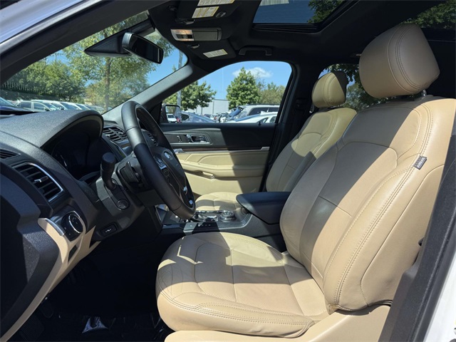 2017 Ford Explorer Limited photo 10
