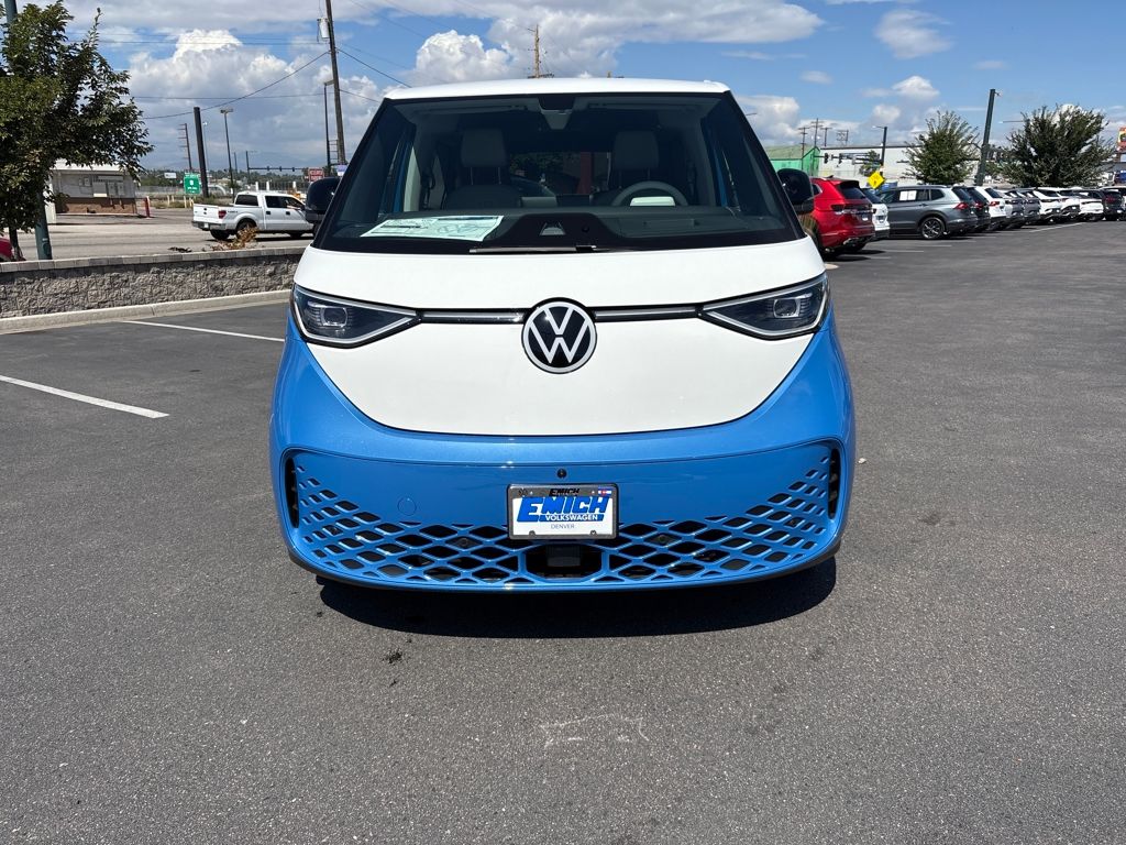 2025 Volkswagen ID. Buzz Pro Plus photo 8
