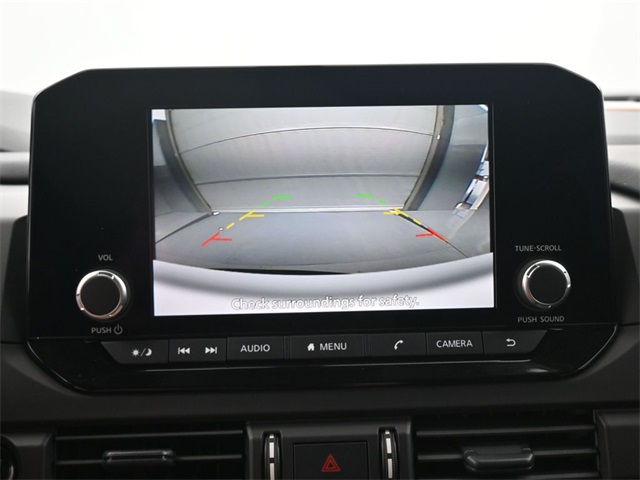 2025 Nissan Pathfinder S photo 6