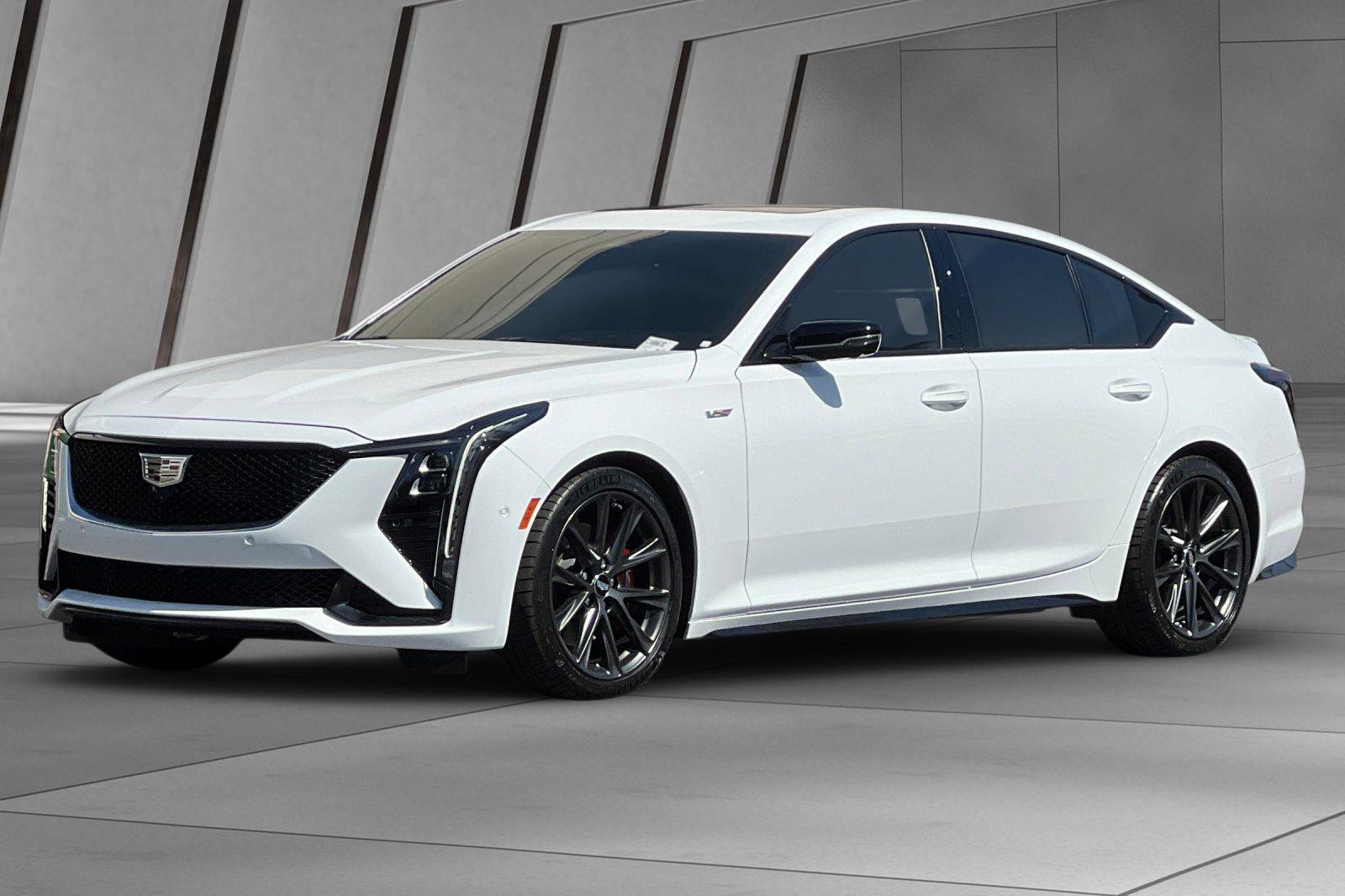 2025 Cadillac CT5 V photo 7