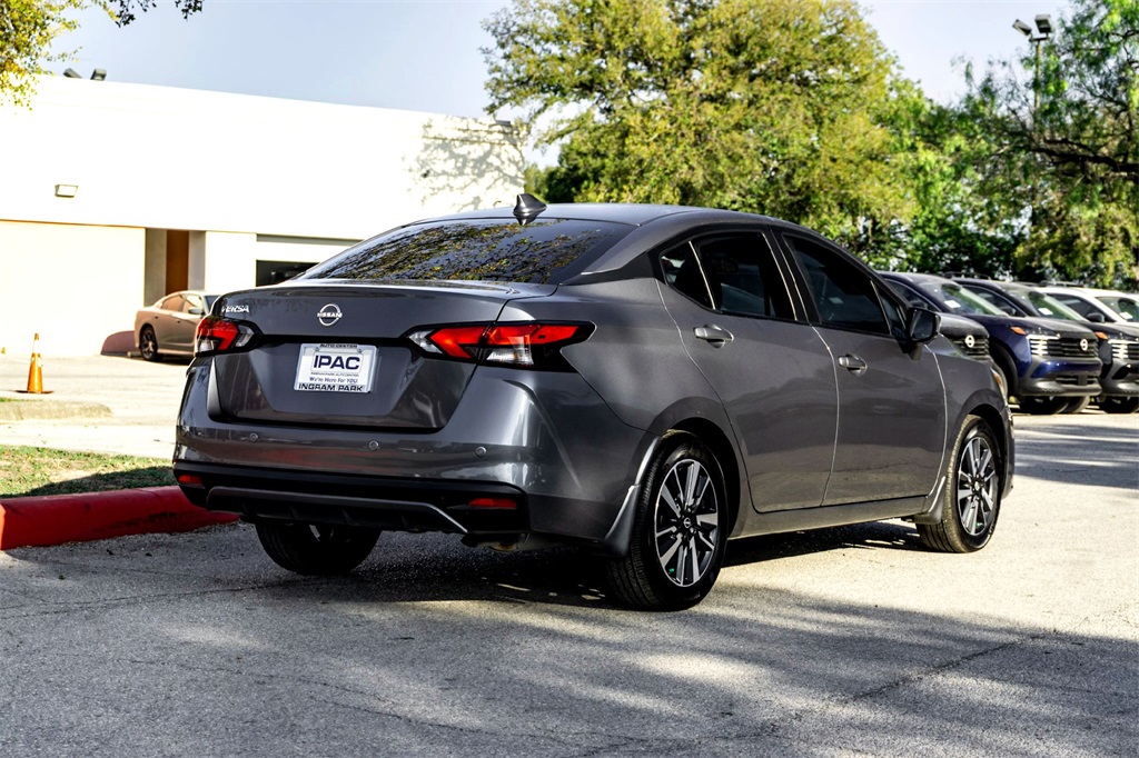 2025 Nissan Versa 1.6 SV photo 4