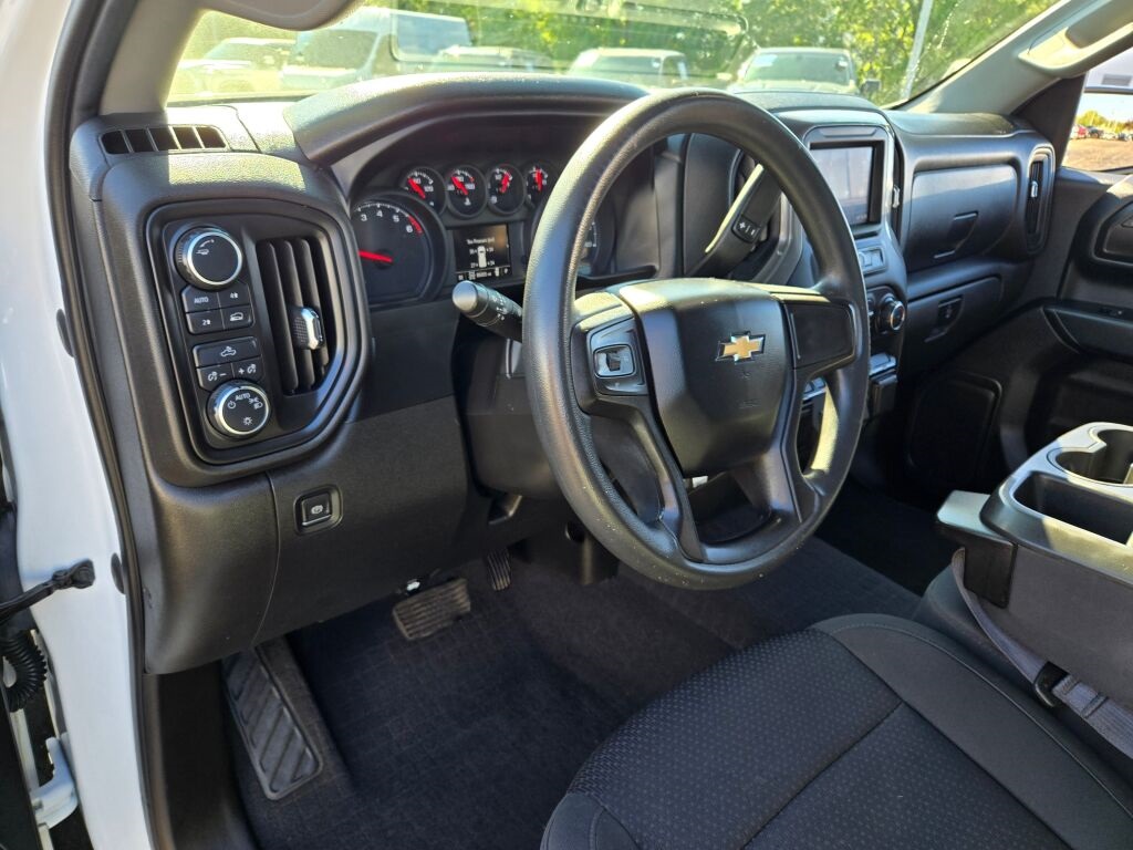 2021 Chevrolet Silverado 1500 Custom photo 17