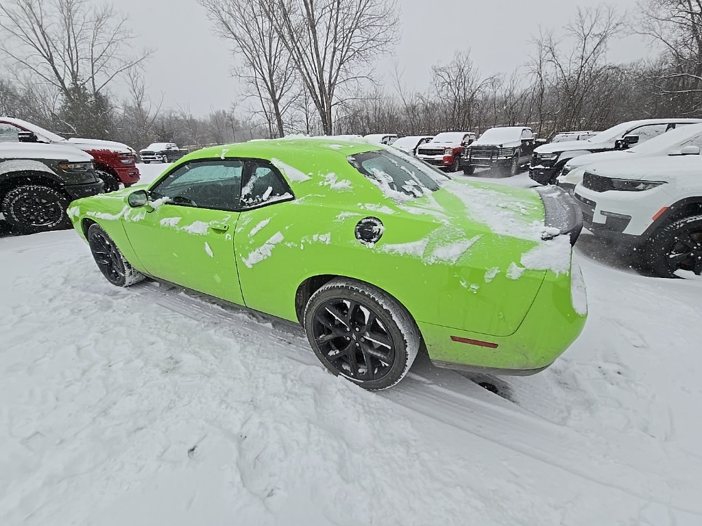 2023 Dodge Challenger SXT photo 2