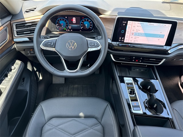 2026 Volkswagen Atlas SE Technology photo 24
