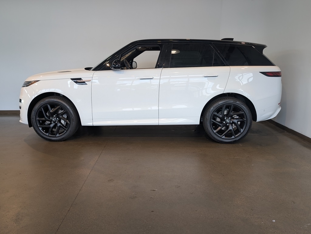2025 Land Rover Range Rover Sport SE photo 3