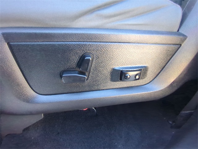 2017 Ram 3500 Big Horn photo 13