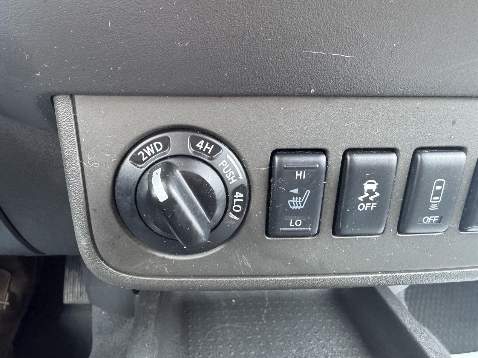 2019 Nissan Frontier PRO-4X photo 15