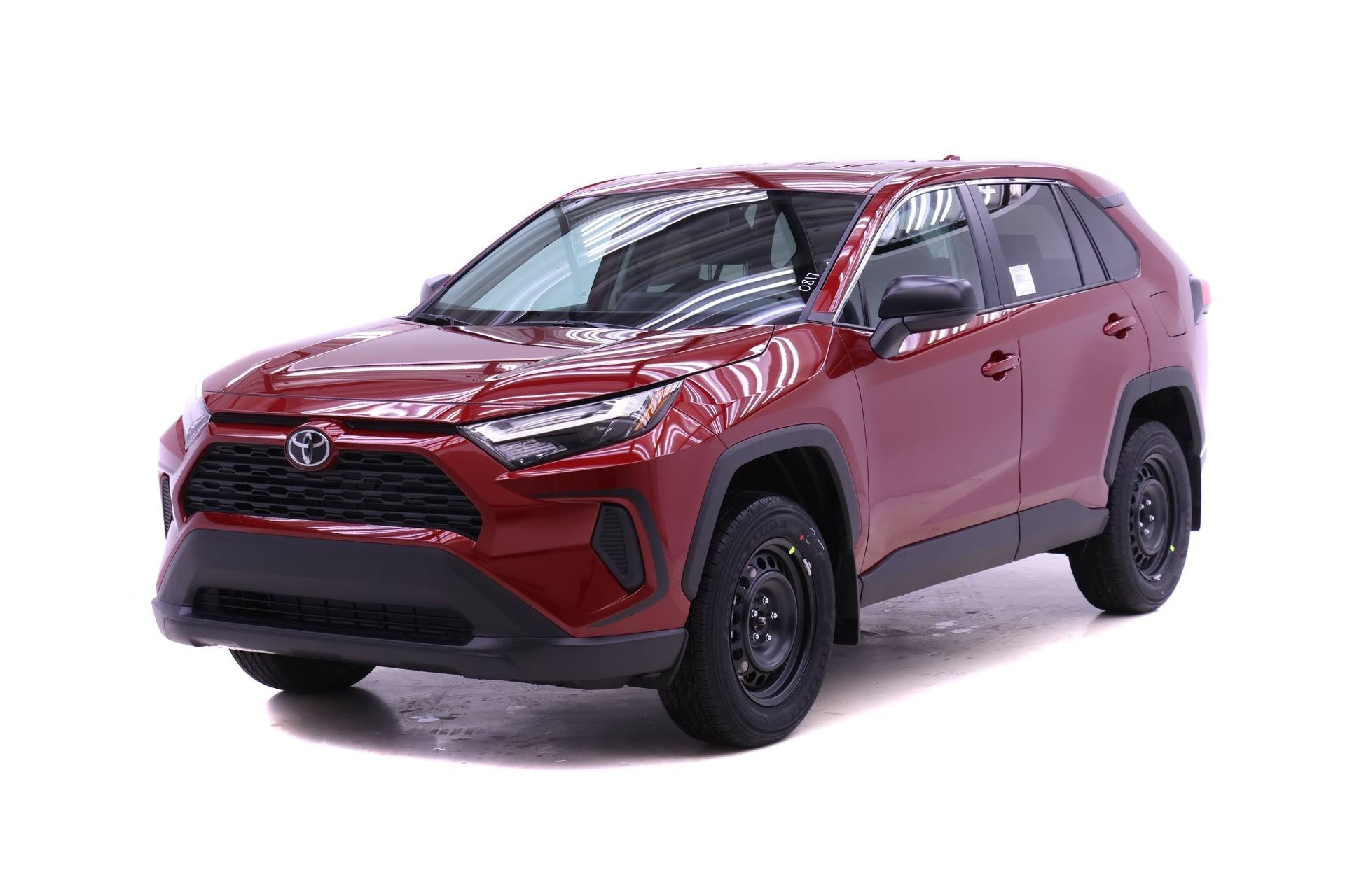 2025 Toyota RAV4 LE's photo
