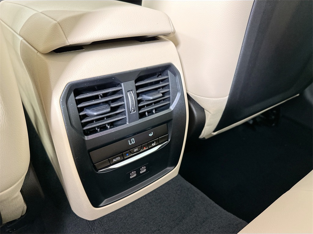 2025 Bmw 330i xDrive photo 23