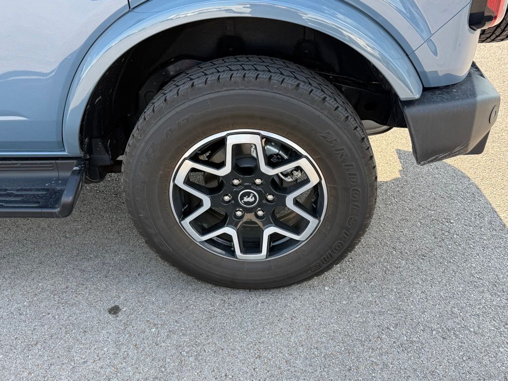 2025 Ford Bronco Outer Banks photo 23