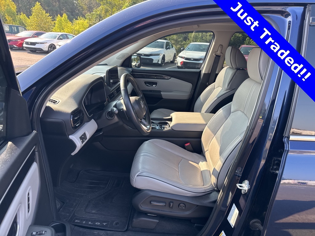 2023 Honda Pilot Elite photo 8