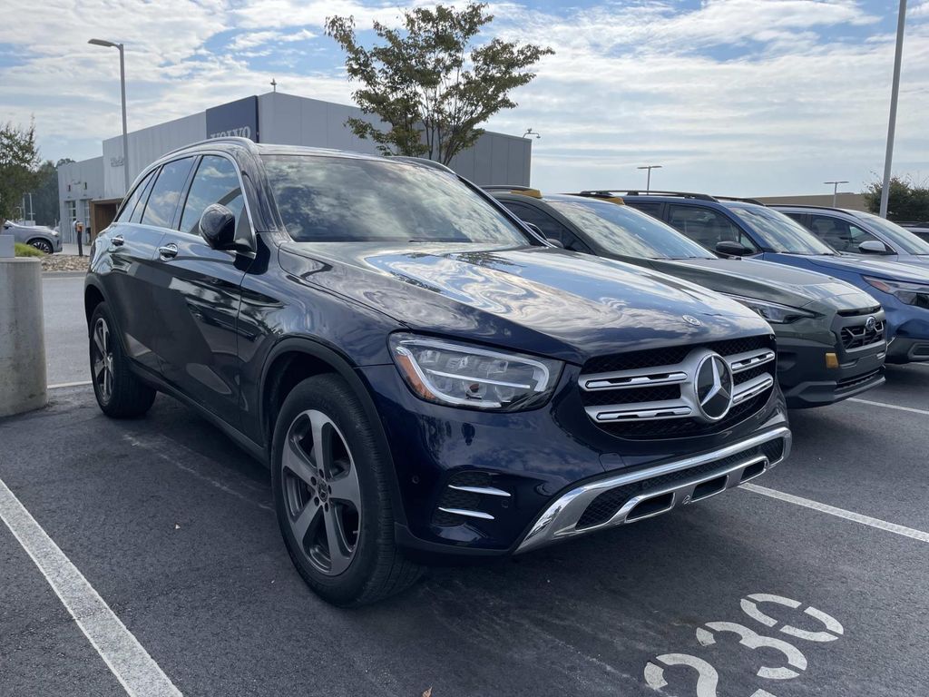 2022 Mercedes-Benz GLC