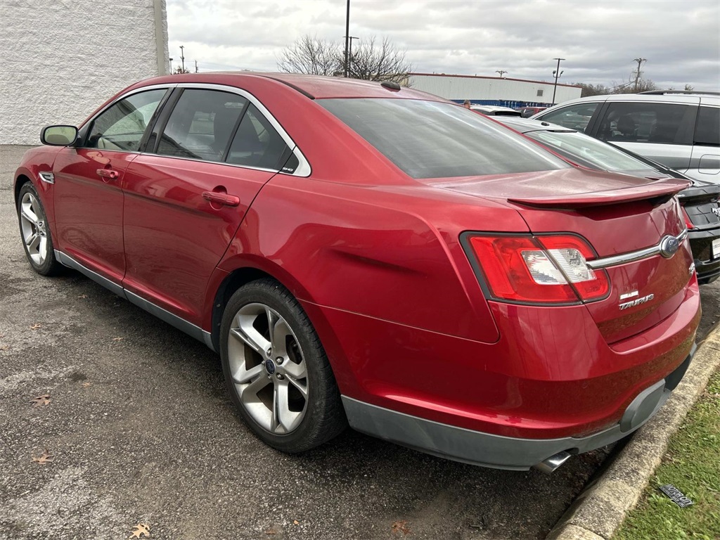 2010 Ford Taurus SHO photo 3