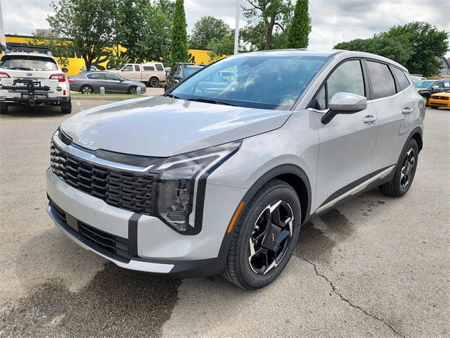 2026 Kia Sportage EX photo 4