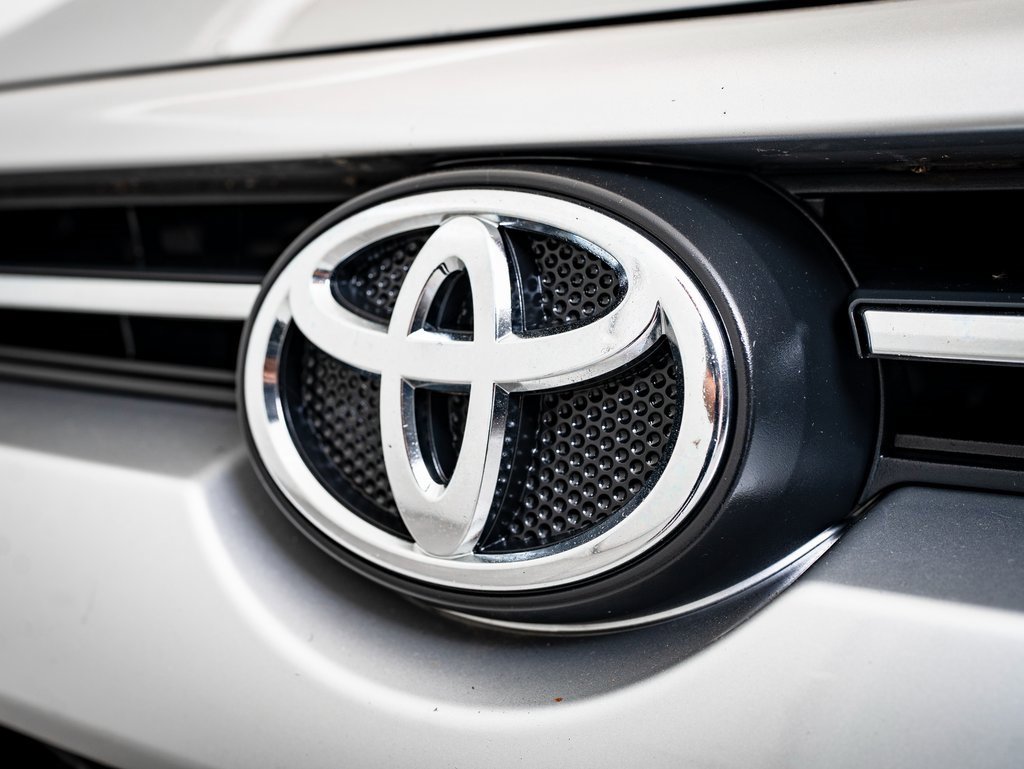 2020 Toyota 4Runner TRD Off-Road Premium photo 3