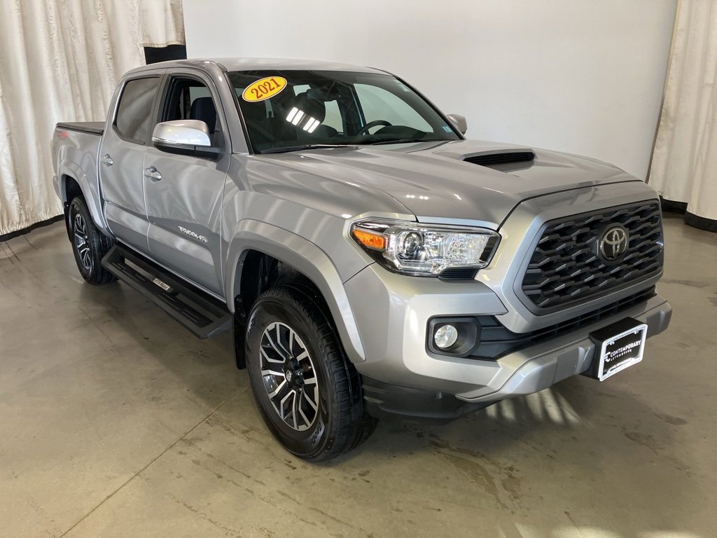 2021 Toyota Tacoma TRD Sport's photo