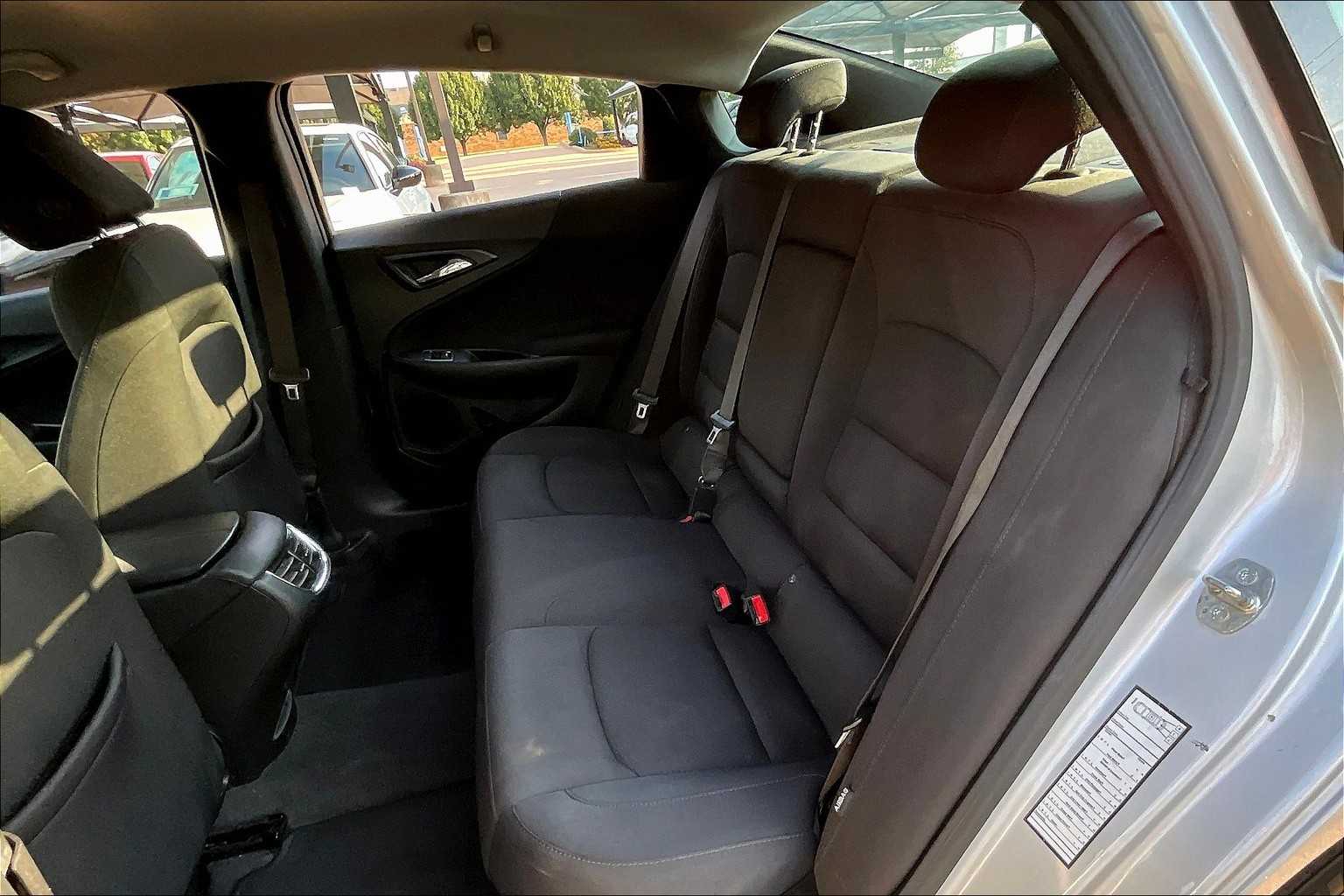 2021 Chevrolet Malibu 1LT photo 17