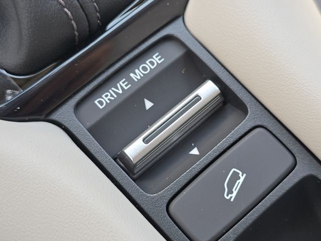 2026 Honda HR-V LX photo 17