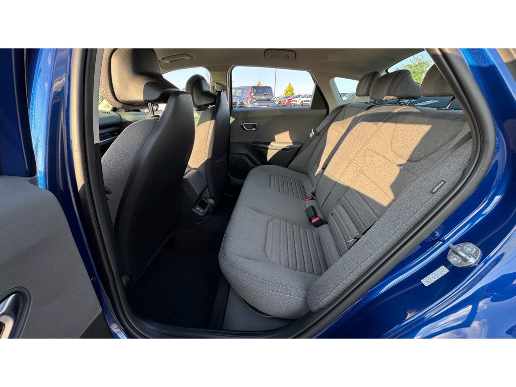 2025 Kia K4 EX photo 22