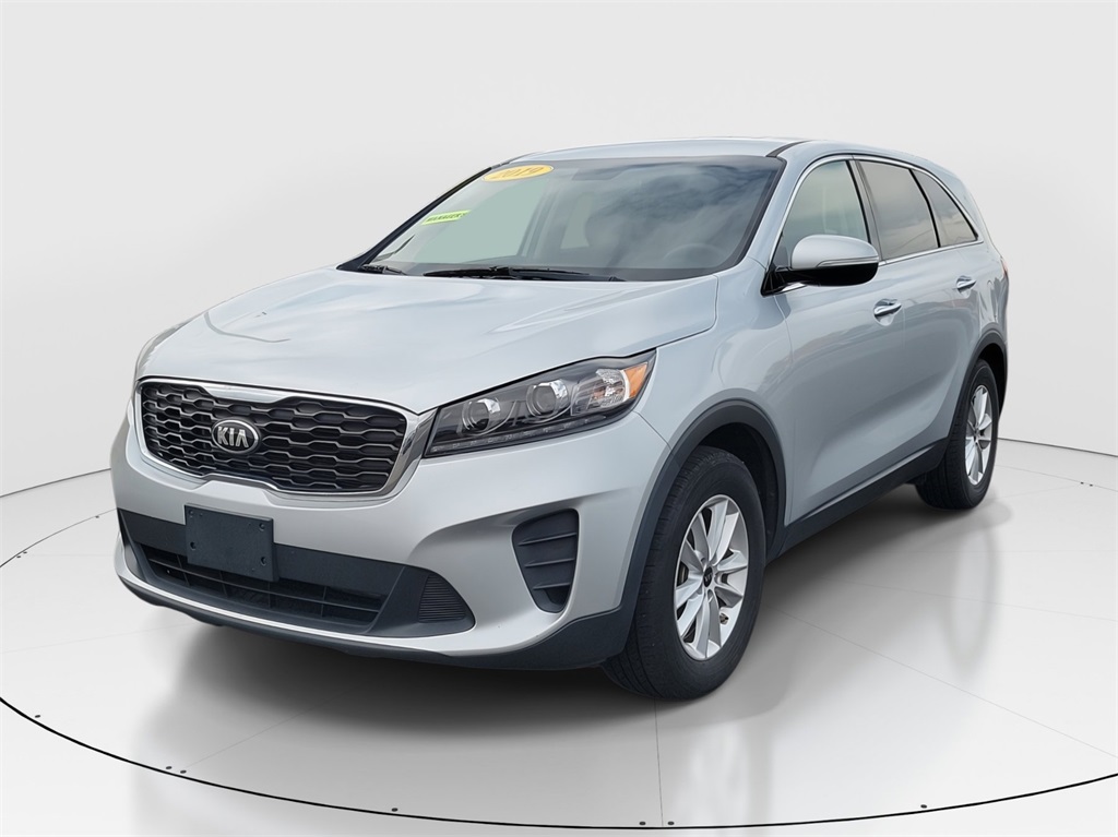Used 2019 Kia Sorento L with VIN 5XYPG4A34KG452279 for sale in Hamilton, OH