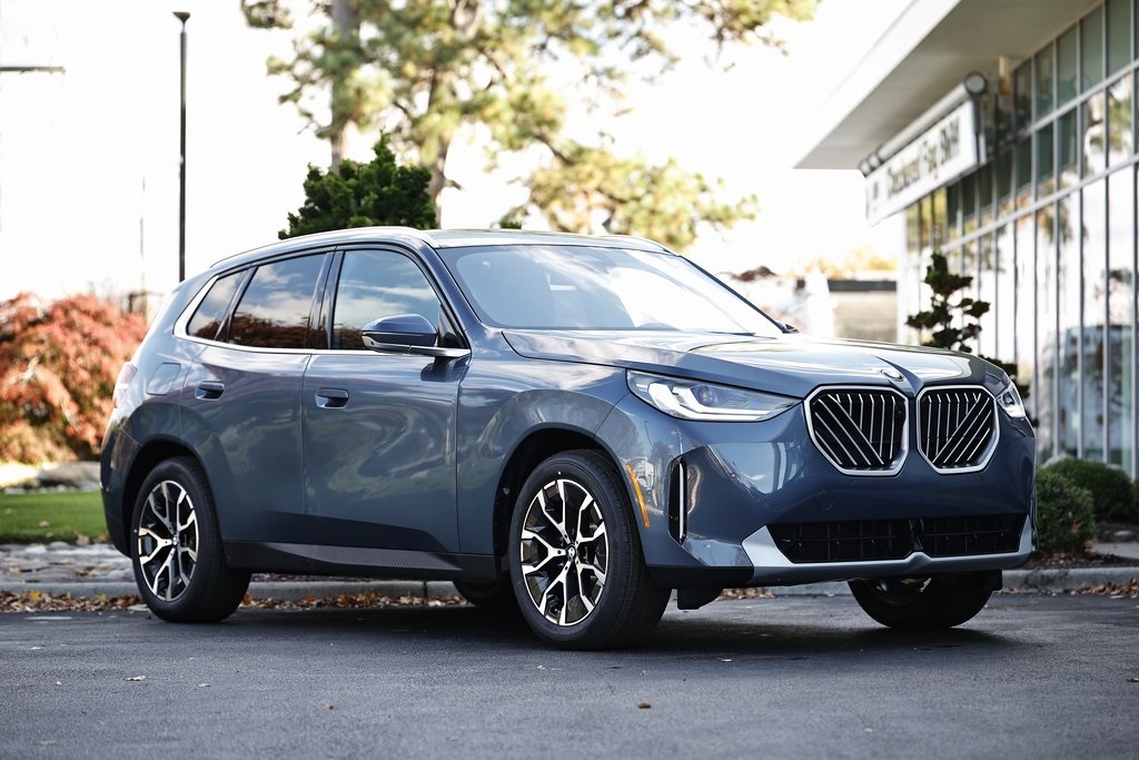 2026 BMW X3 30's photo