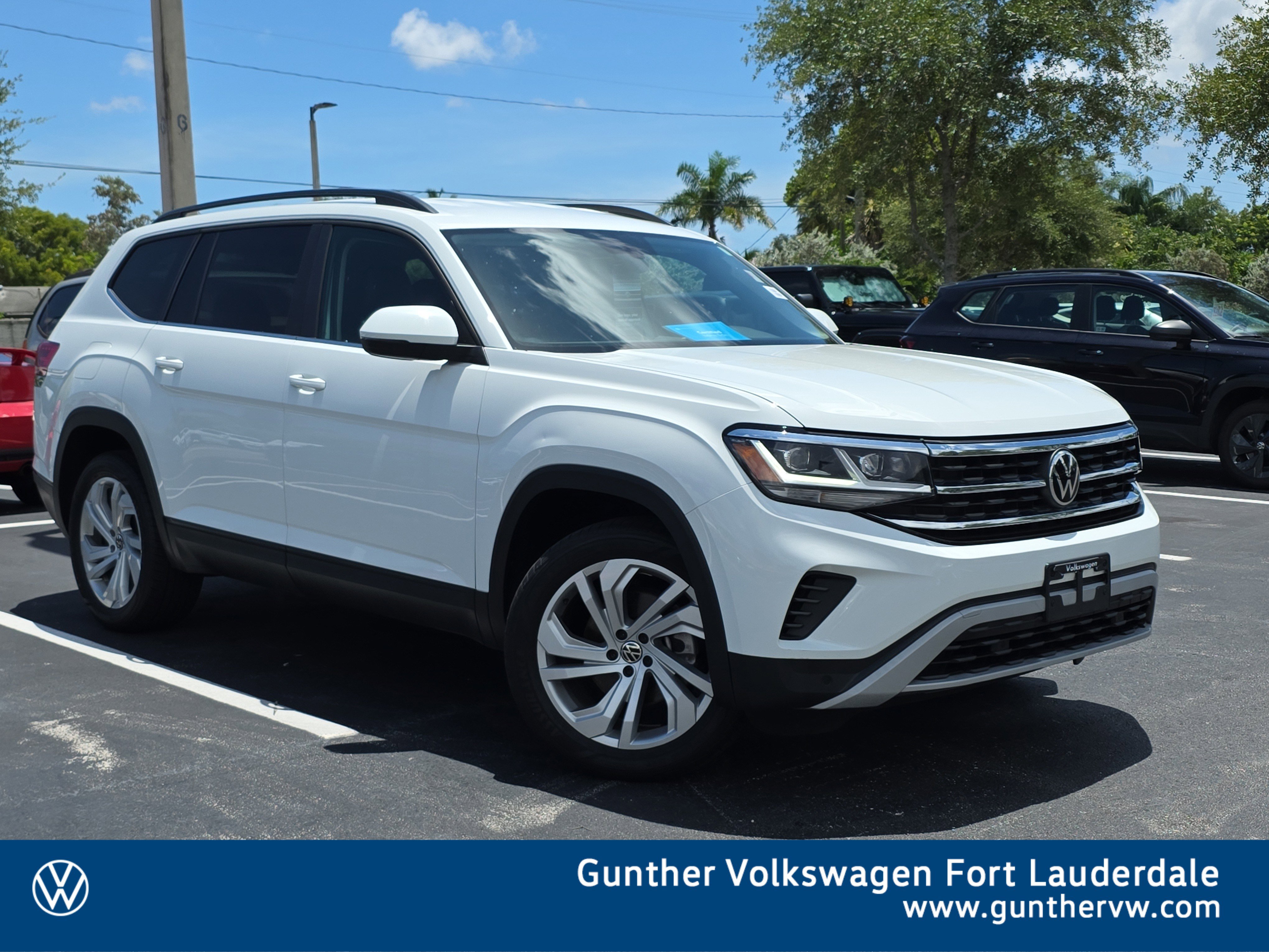 2022 Volkswagen Atlas SE w/Tech's photo