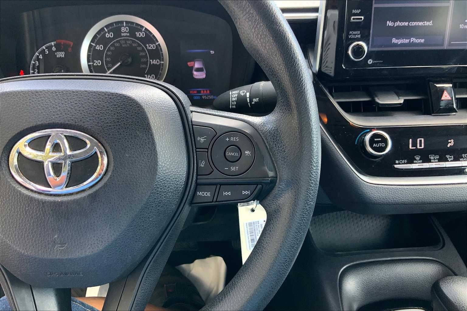 2021 Toyota Corolla LE photo 22
