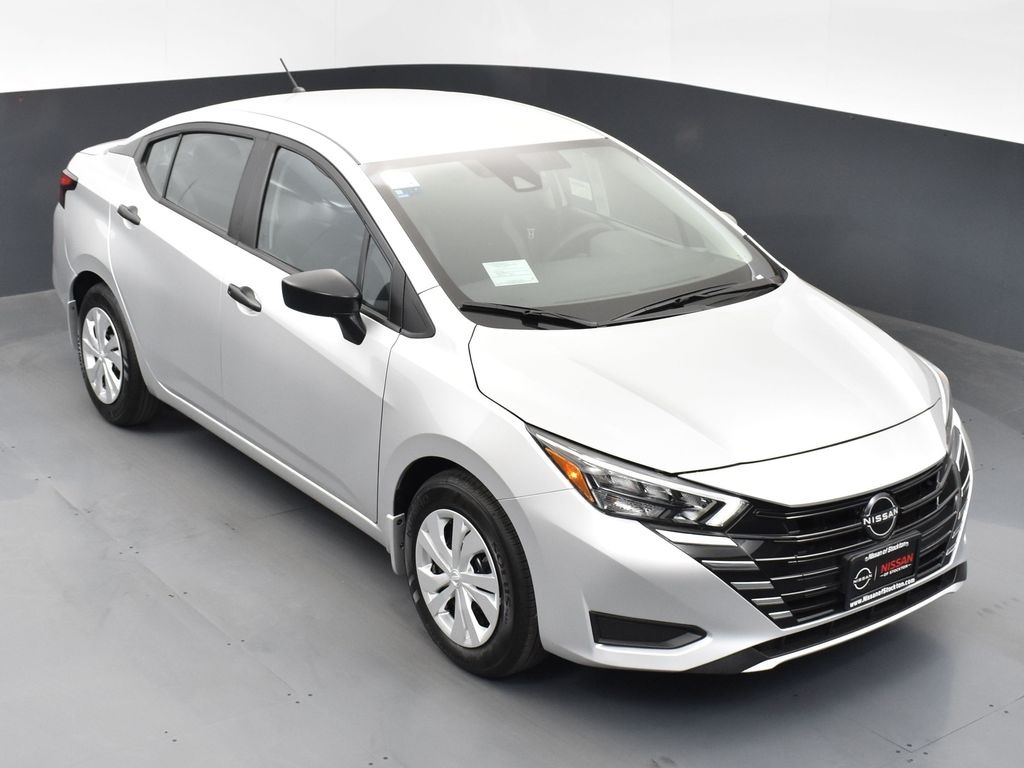 2025 Nissan Versa 1.6 S photo 42