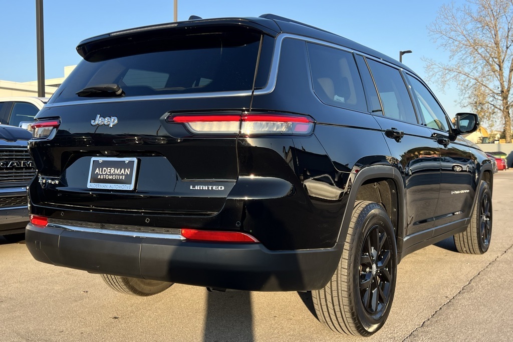 2022 Jeep Grand Cherokee Limited photo 4