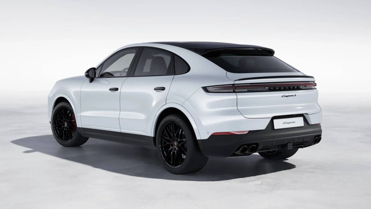 2026 Porsche Cayenne S Coupe photo 3