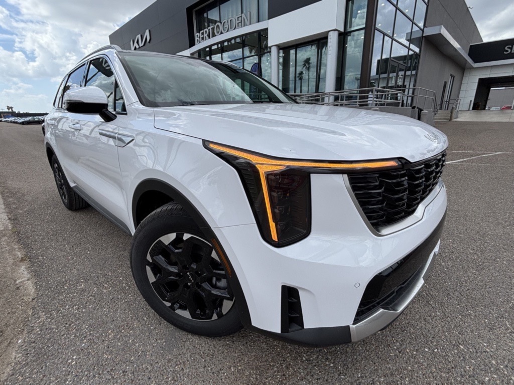 2026 Kia Sorento S's photo