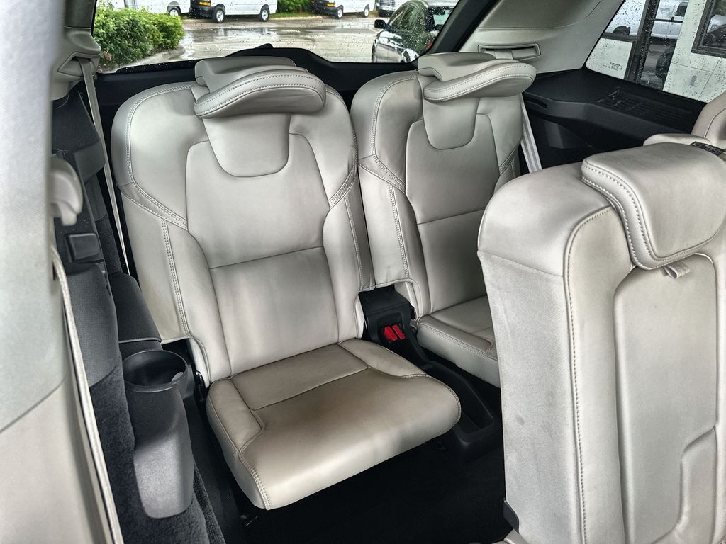 2022 Volvo XC90 T6 Inscription photo 27
