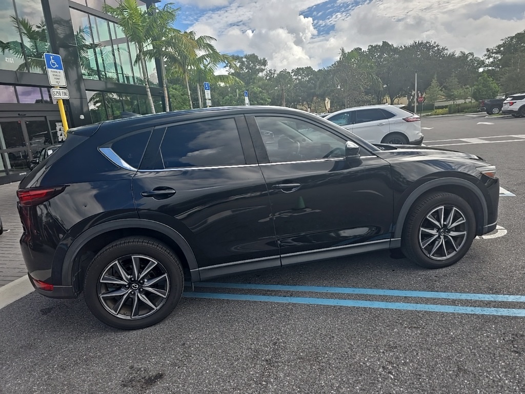 2017 Mazda CX-5 Grand Touring photo 9