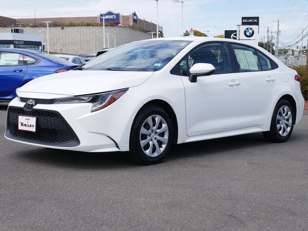 2022 Toyota Corolla LE photo 3