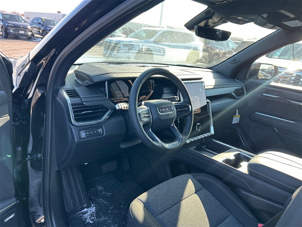 2026 GMC ACADIA - Image 17