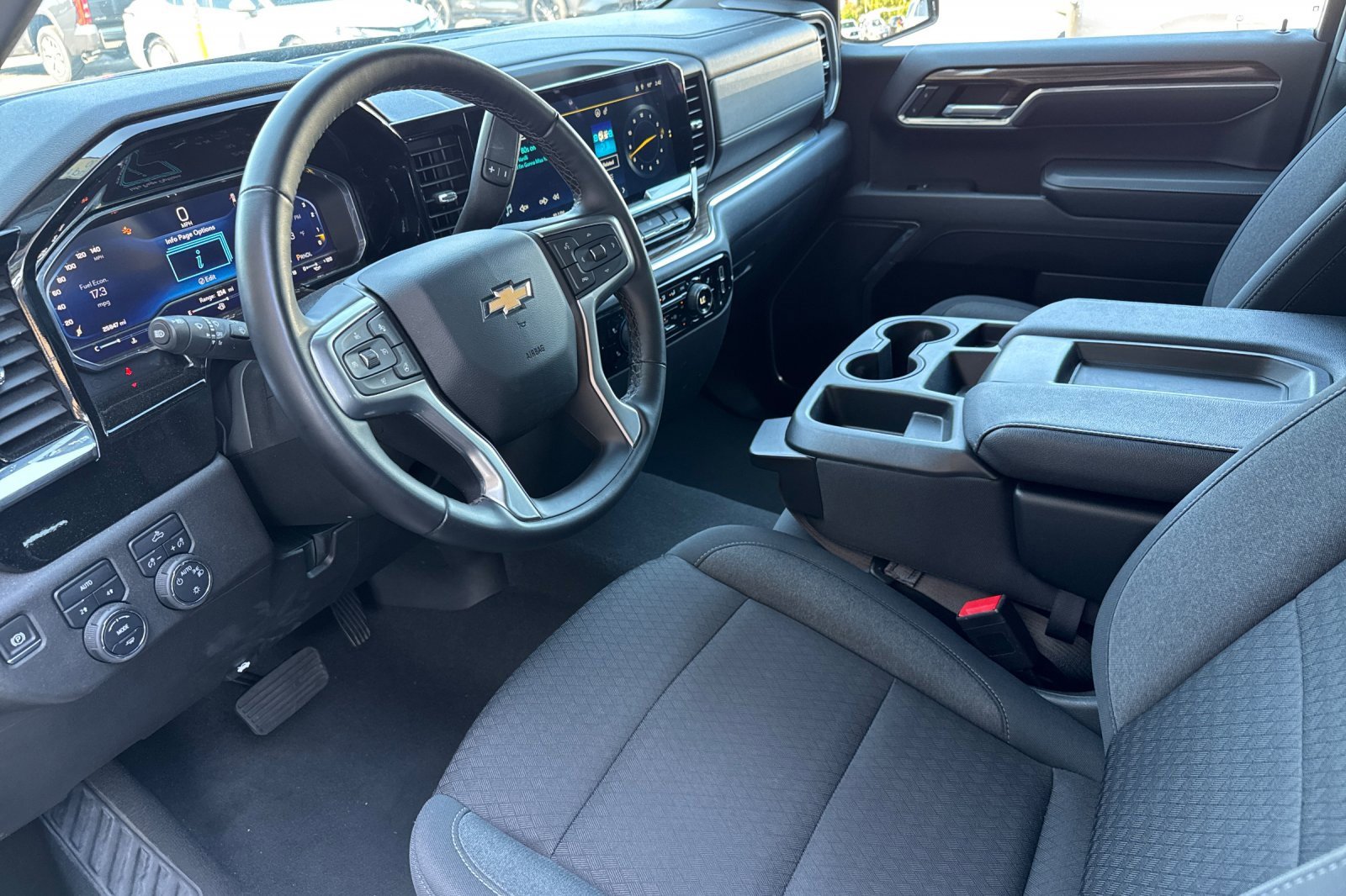 2024 Chevrolet Silverado 1500 LT photo 10