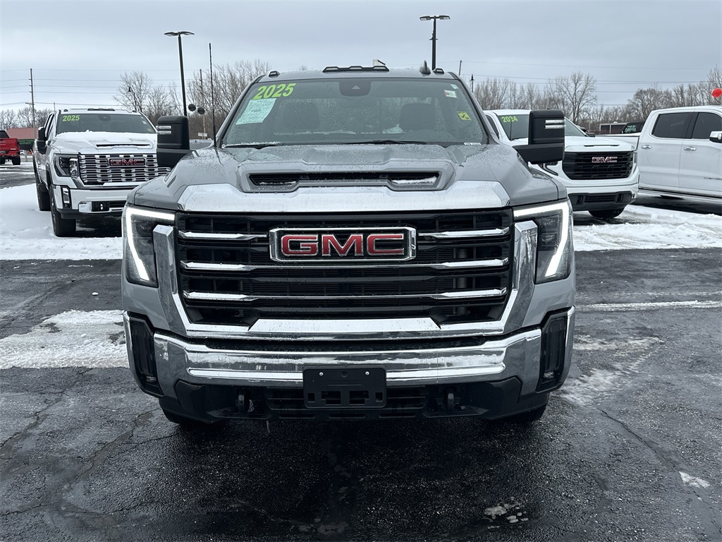 2025 GMC SIERRA HD - Image 3