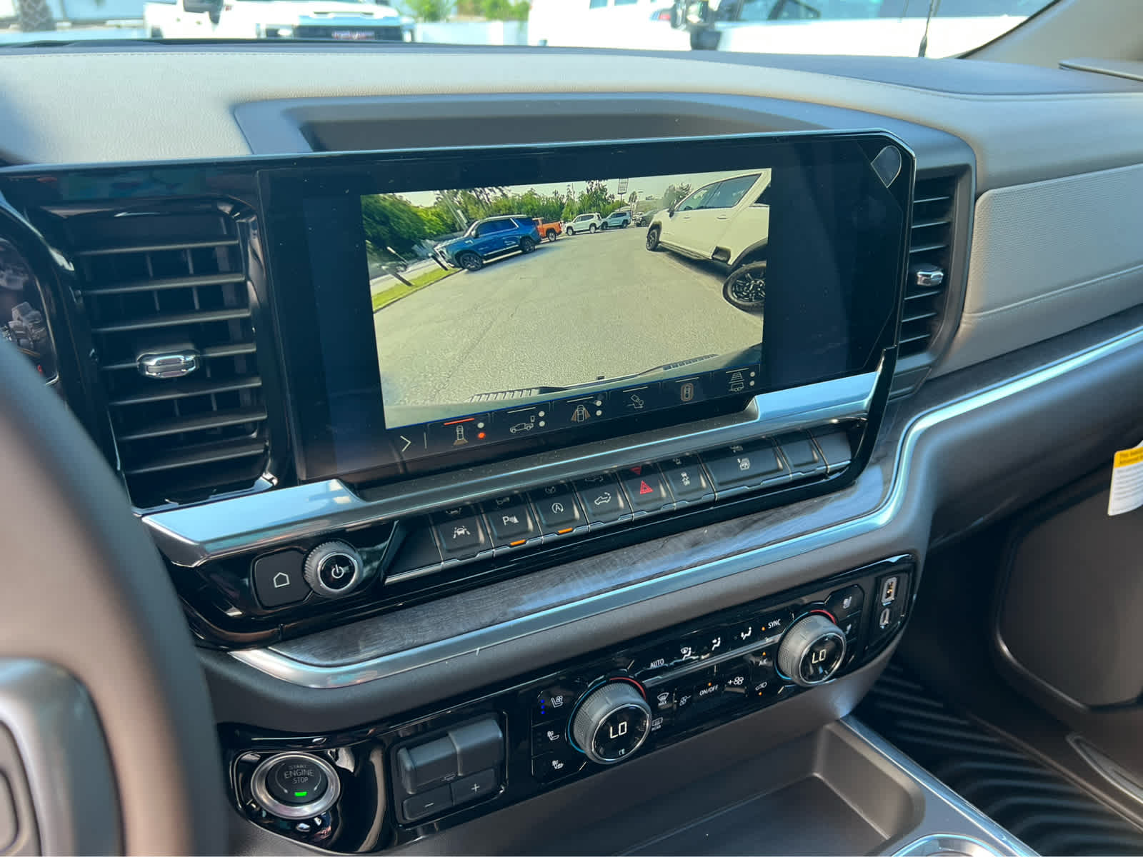 2025 Chevrolet Silverado 1500 LTZ photo 18