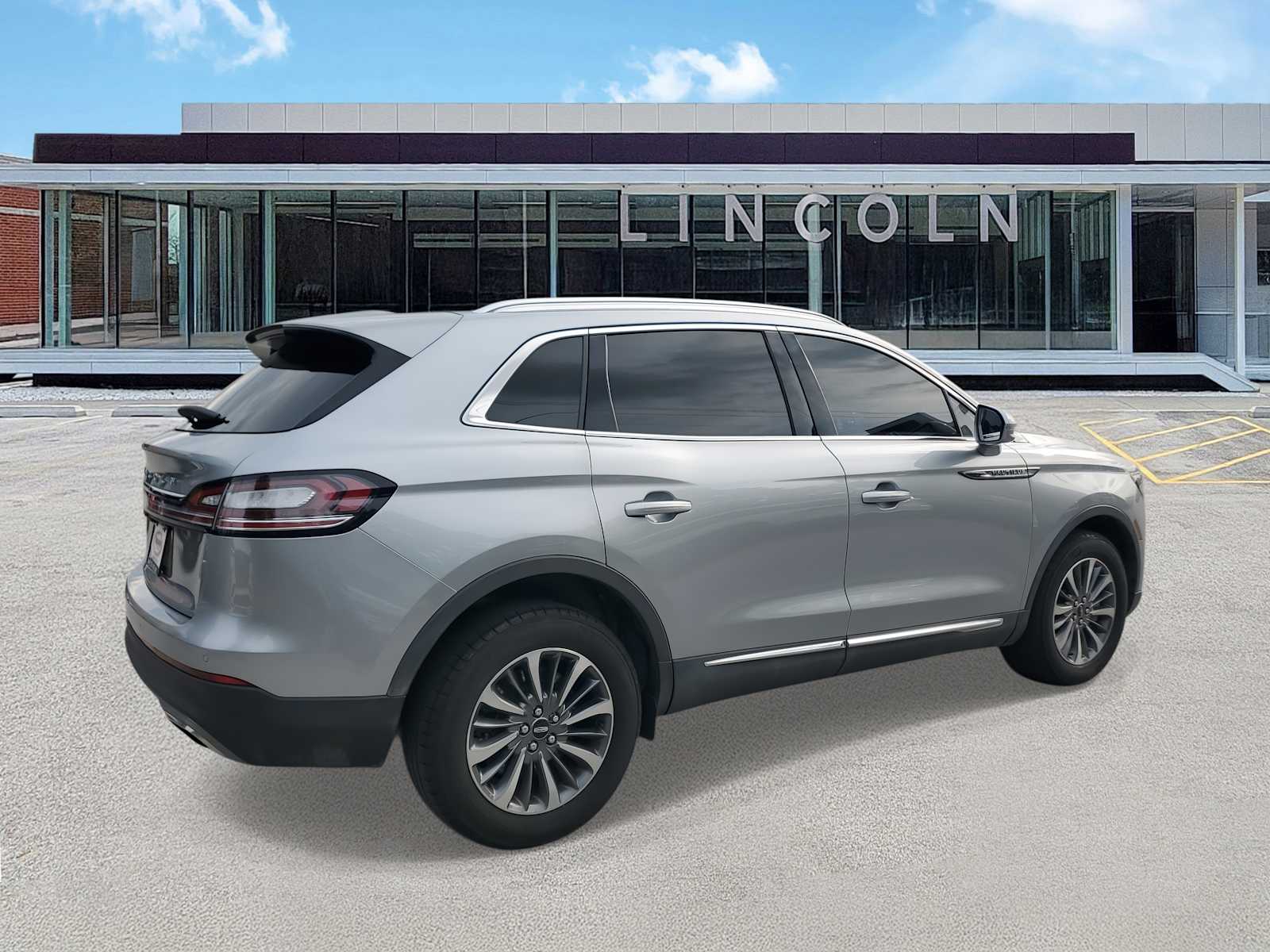 2022 Lincoln Nautilus Reserve photo 4