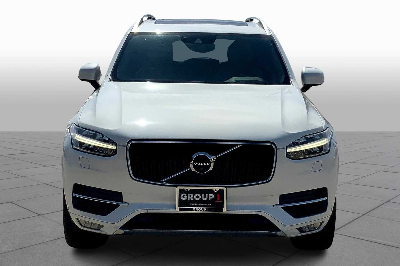 2018 Volvo XC90 Momentum photo 3
