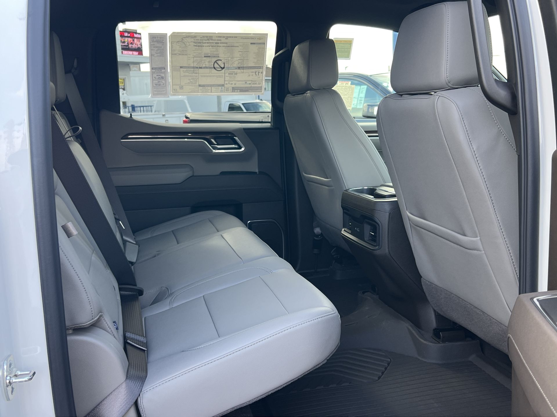 2026 Chevrolet Silverado 1500 LT photo 32