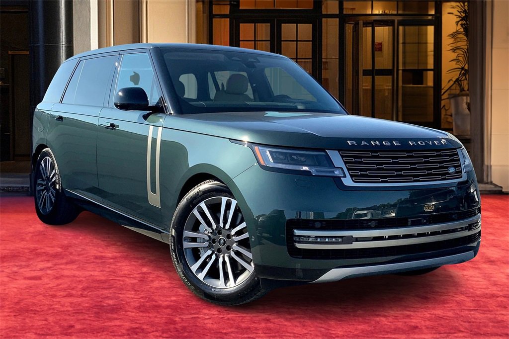 2025 Land Rover Range Rover SE photo 13