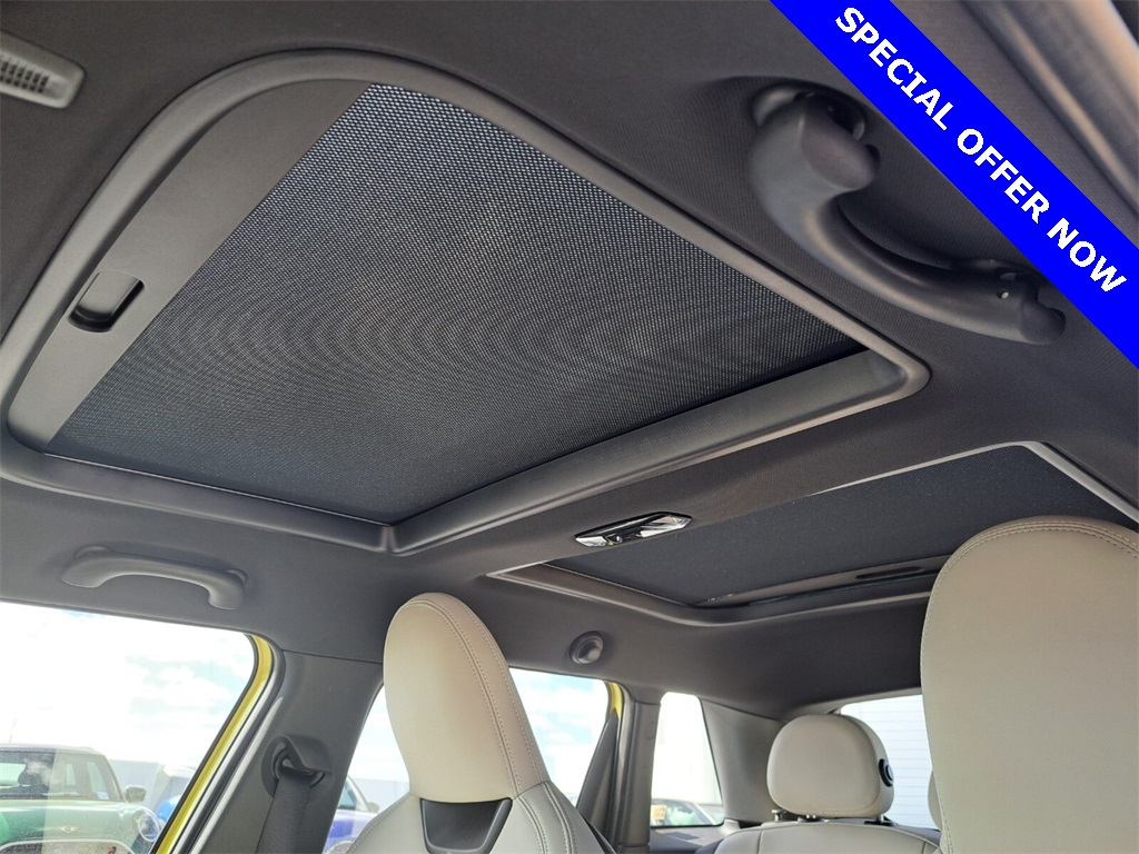 2025 Mini Cooper 4 Door Hardtop Signature photo 15