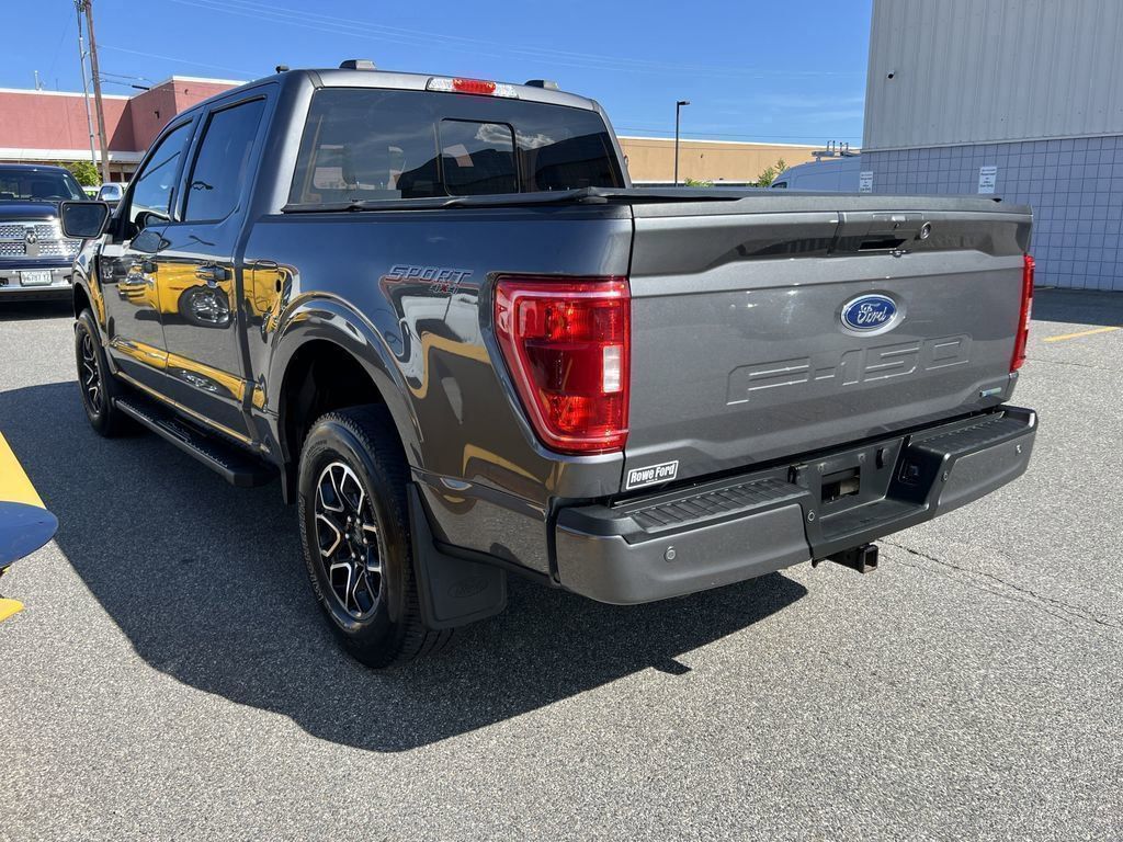 2022 Ford F-150 XLT photo 4